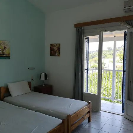 Drosia Platanias (Skiathos)